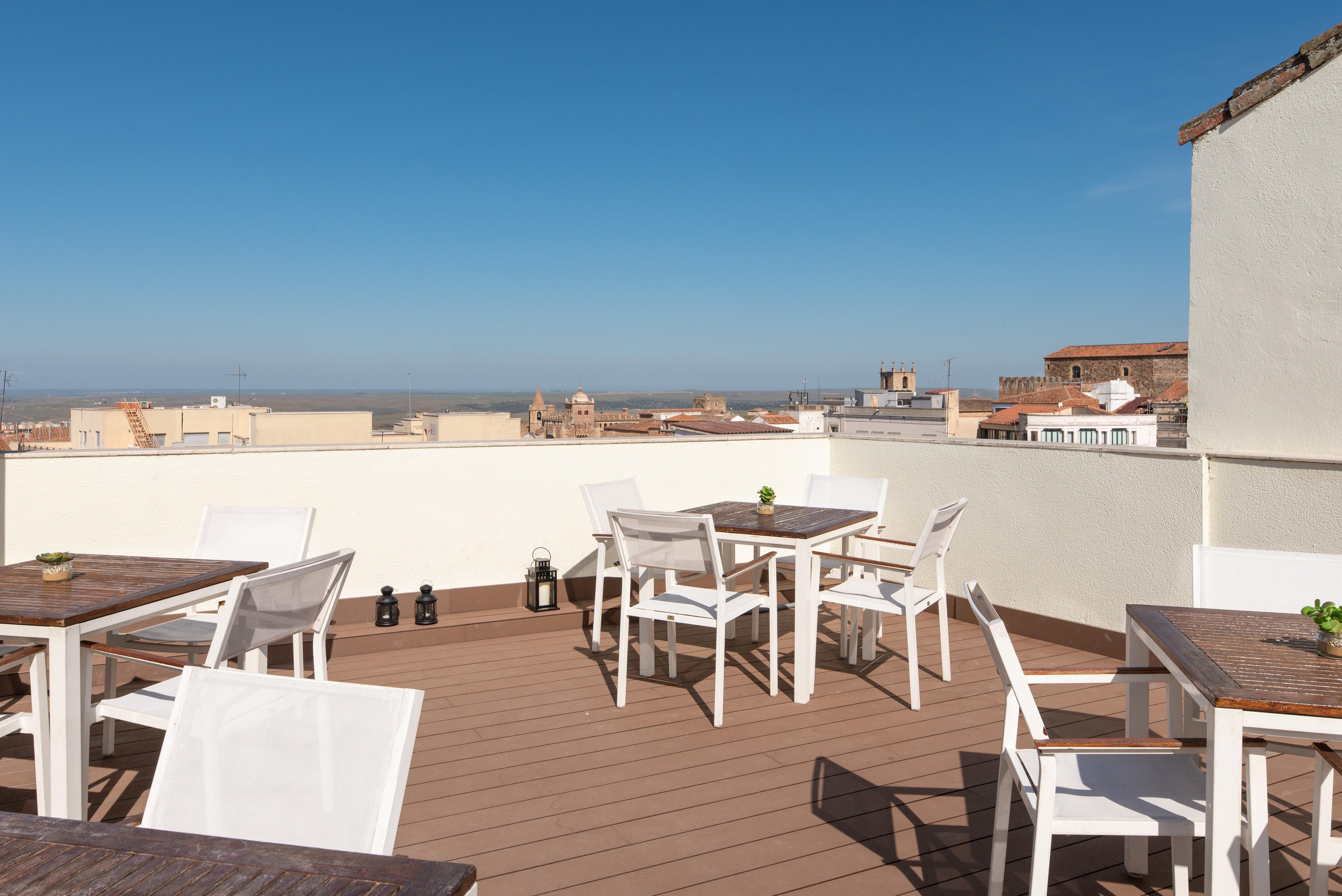 Exe Agora Caceres Hotel Bagian luar foto